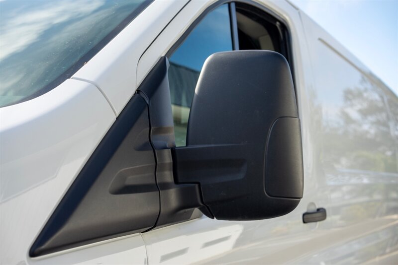 2023 Ford Transit 250 AWD - Photo 17 - Sarasota, FL 34243