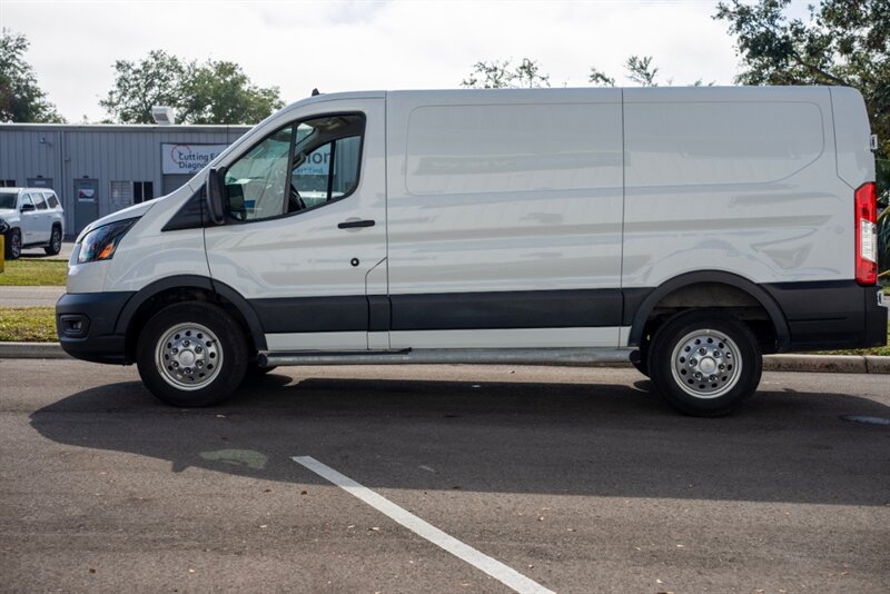 2023 Ford Transit 250 AWD - Photo 10 - Sarasota, FL 34243