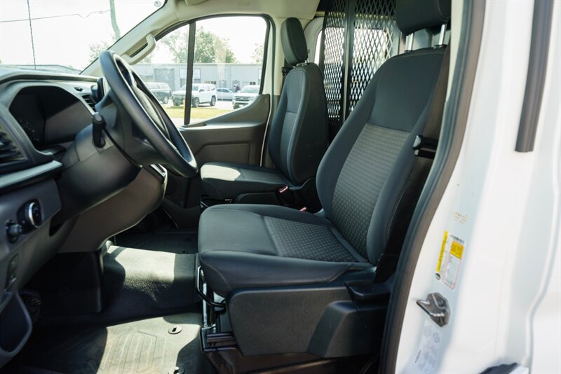 2023 Ford Transit 250 AWD - Photo 19 - Sarasota, FL 34243