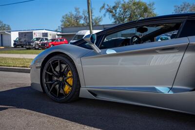 2016 Lamborghini Aventador LP 700-4 ROADSTER   - Photo 22 - Sarasota, FL 34243