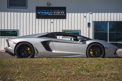 2016 Lamborghini Aventador LP 700-4 ROADSTER   - Photo 4 - Sarasota, FL 34243