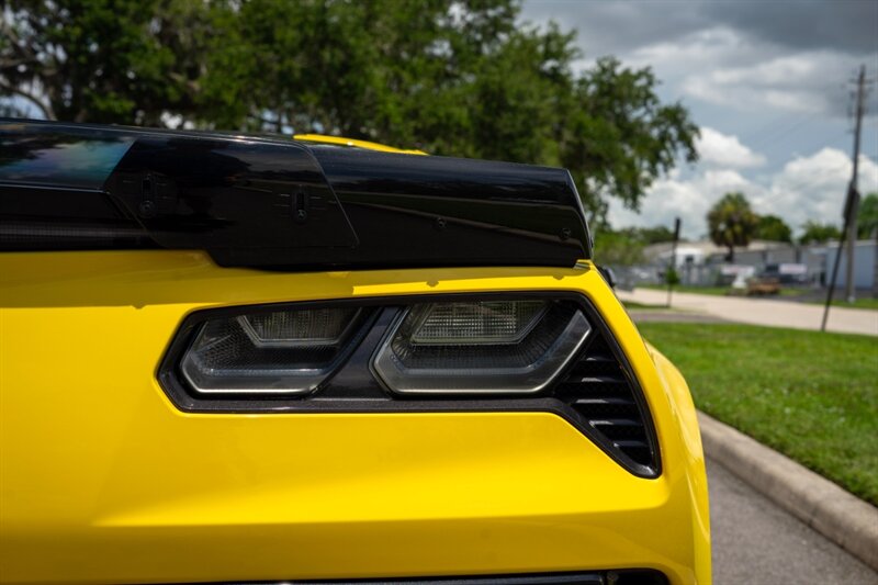 2016 Chevrolet Corvette Z06 C7.R - Photo 19 - Sarasota, FL 34243