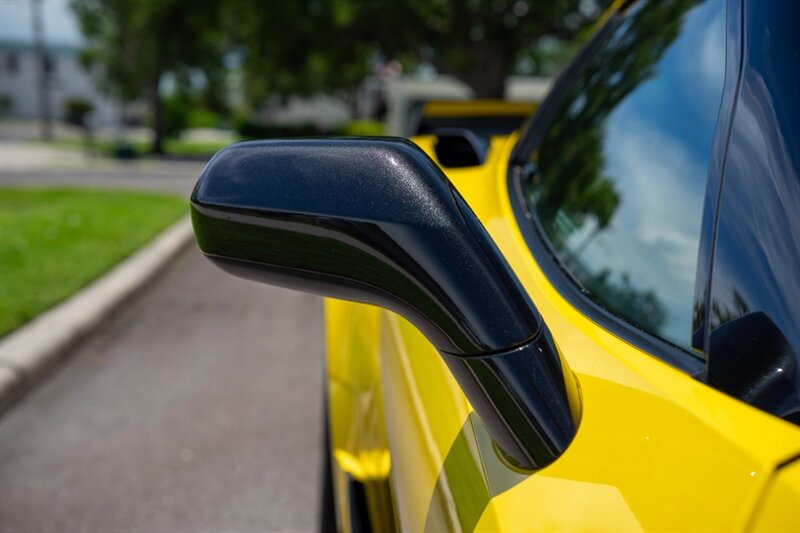 2016 Chevrolet Corvette Z06 C7.R - Photo 27 - Sarasota, FL 34243