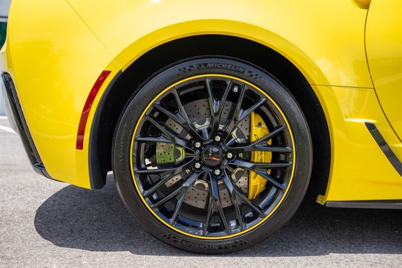 2016 Chevrolet Corvette Z06 C7.R - Photo 23 - Sarasota, FL 34243