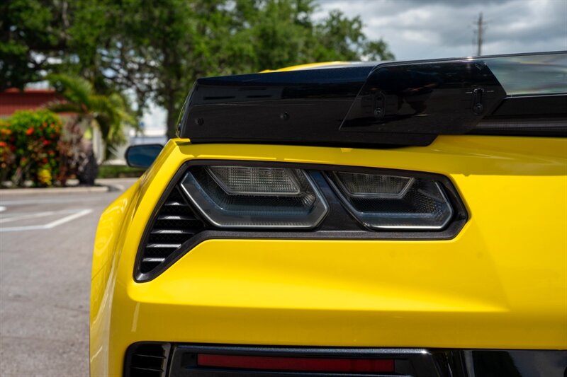 2016 Chevrolet Corvette Z06 C7.R - Photo 18 - Sarasota, FL 34243