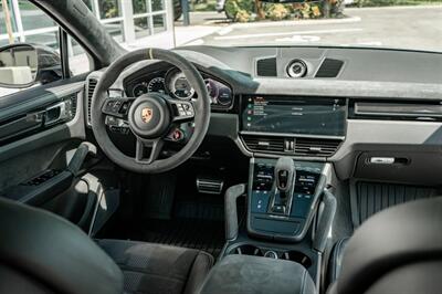 2022 Porsche Cayenne Turbo GT   - Photo 2 - Sarasota, FL 34243