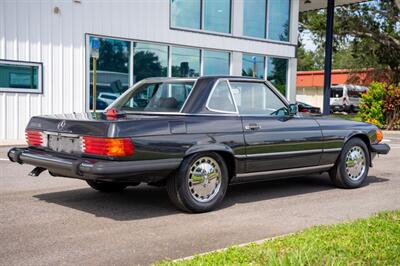 1987 Mercedes-Benz 560-Class 560 SL   - Photo 6 - Sarasota, FL 34243