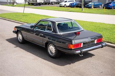 1987 Mercedes-Benz 560-Class 560 SL   - Photo 10 - Sarasota, FL 34243