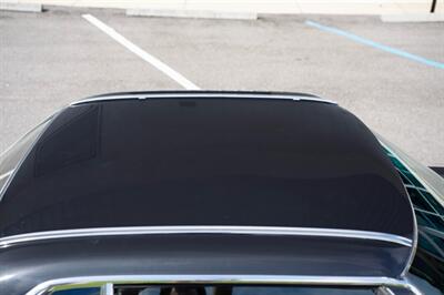 1987 Mercedes-Benz 560-Class 560 SL   - Photo 36 - Sarasota, FL 34243