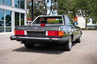 1987 Mercedes-Benz 560-Class 560 SL   - Photo 7 - Sarasota, FL 34243