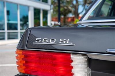 1987 Mercedes-Benz 560-Class 560 SL   - Photo 43 - Sarasota, FL 34243