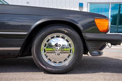 1987 Mercedes-Benz 560-Class 560 SL   - Photo 19 - Sarasota, FL 34243