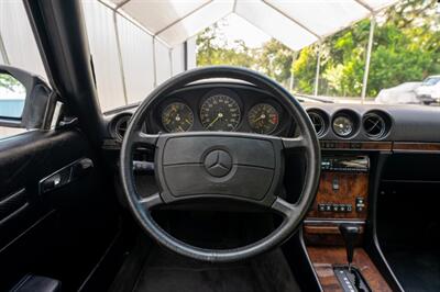 1987 Mercedes-Benz 560-Class 560 SL   - Photo 53 - Sarasota, FL 34243