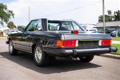 1987 Mercedes-Benz 560-Class 560 SL   - Photo 9 - Sarasota, FL 34243