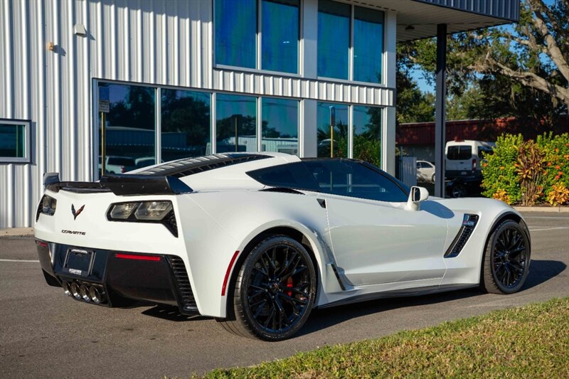 2019 Chevrolet Corvette Z06 - Photo 6 - Sarasota, FL 34243