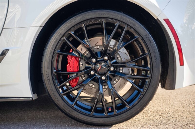 2019 Chevrolet Corvette Z06 - Photo 17 - Sarasota, FL 34243