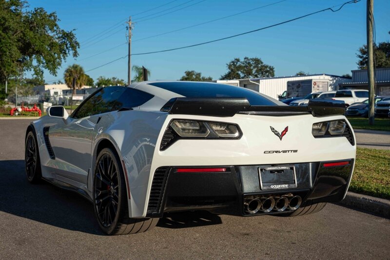 2019 Chevrolet Corvette Z06 - Photo 10 - Sarasota, FL 34243