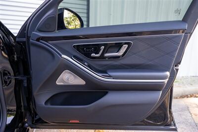 2025 Mercedes-Benz AMG S 63 E Performance   - Photo 47 - Sarasota, FL 34243