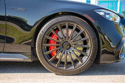 2025 Mercedes-Benz AMG S 63 E Performance   - Photo 19 - Sarasota, FL 34243