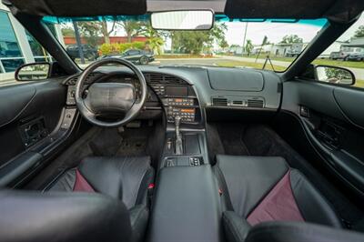 1995 Chevrolet Corvette PACE CAR   - Photo 35 - Sarasota, FL 34243