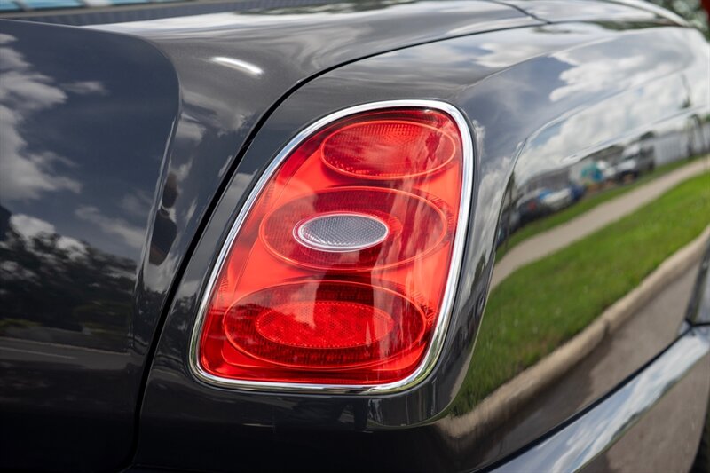 2010 Bentley Azure T - Photo 27 - Sarasota, FL 34243
