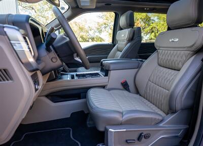 2025 Ford F-450 Super Duty Platinum Plus   - Photo 28 - Sarasota, FL 34243