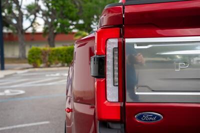 2025 Ford F-450 Super Duty Platinum Plus   - Photo 19 - Sarasota, FL 34243