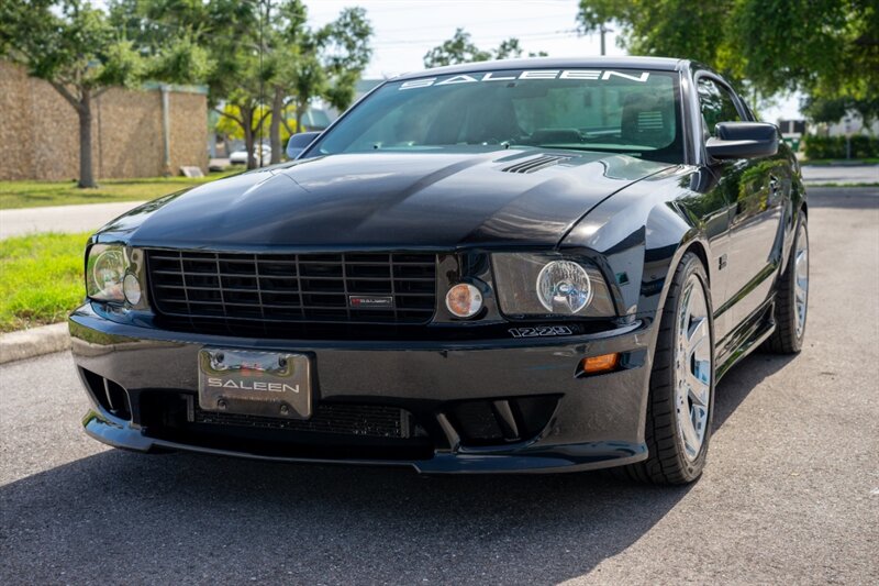2005 Ford Mustang GT Deluxe - Photo 10 - Sarasota, FL 34243