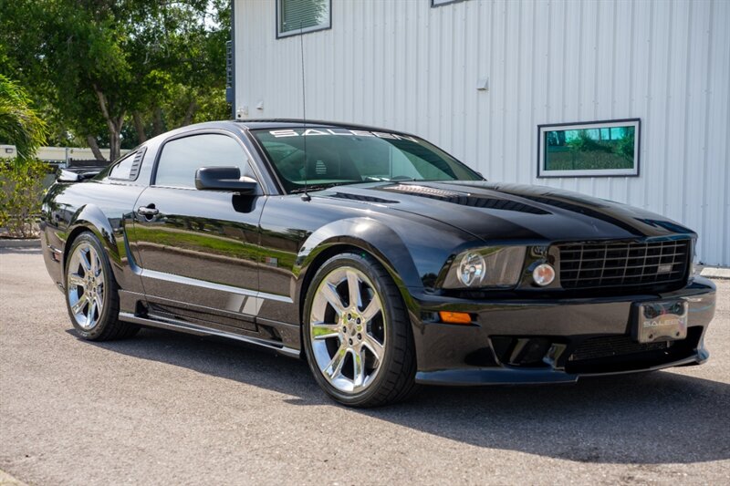 2005 Ford Mustang GT Deluxe - Photo 3 - Sarasota, FL 34243