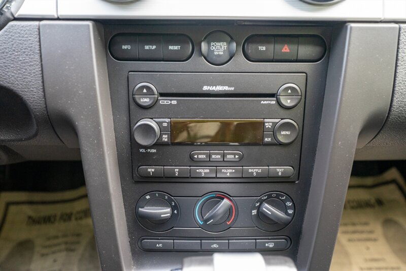 2005 Ford Mustang GT Deluxe - Photo 32 - Sarasota, FL 34243
