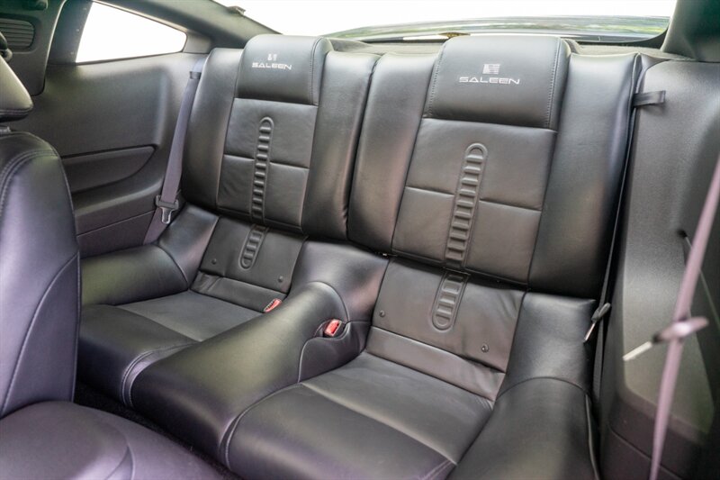2005 Ford Mustang GT Deluxe - Photo 34 - Sarasota, FL 34243