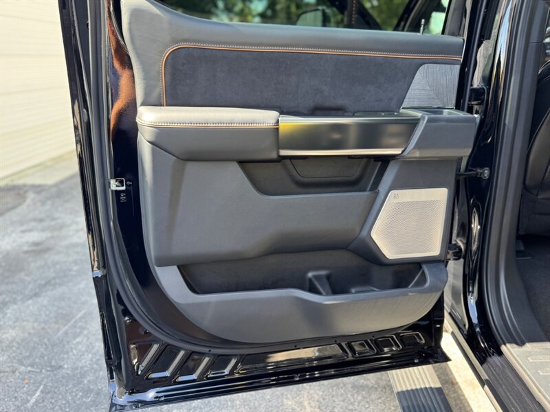 2024 Ford F-450 Super Duty Platinum FX4 H.O DIESEL - Photo 34 - Sarasota, FL 34243