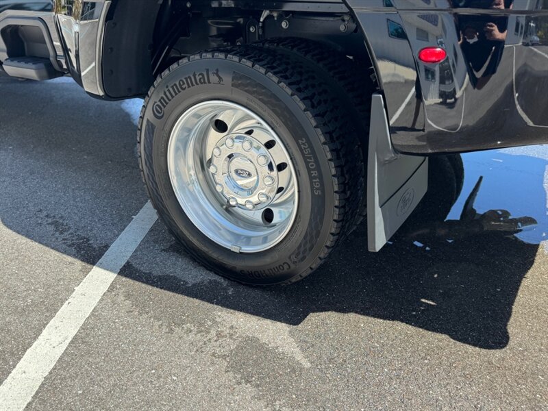 2024 Ford F-450 Super Duty Platinum FX4 H.O DIESEL - Photo 10 - Sarasota, FL 34243