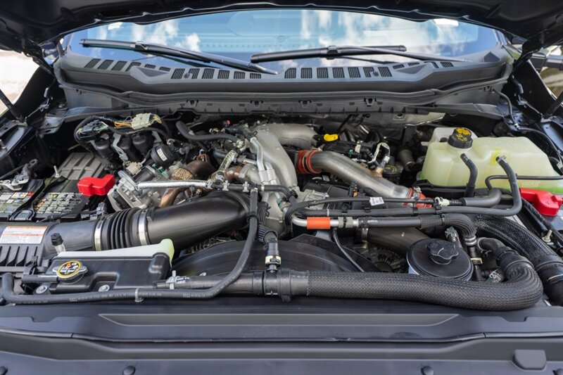 2024 Ford F-450 Super Duty Platinum FX4 H.O DIESEL - Photo 48 - Sarasota, FL 34243
