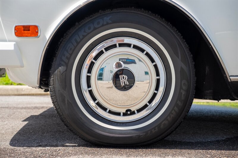 1994 Rolls-Royce Corniche IV - Photo 20 - Sarasota, FL 34243