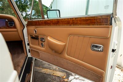 1994 Rolls-Royce Corniche IV   - Photo 42 - Sarasota, FL 34243