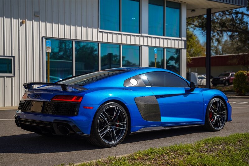 2023 Audi R8 5.2 quattro V10 performance - Photo 8 - Sarasota, FL 34243