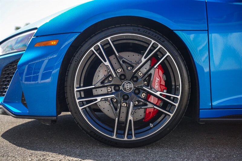 2023 Audi R8 5.2 quattro V10 performance - Photo 31 - Sarasota, FL 34243