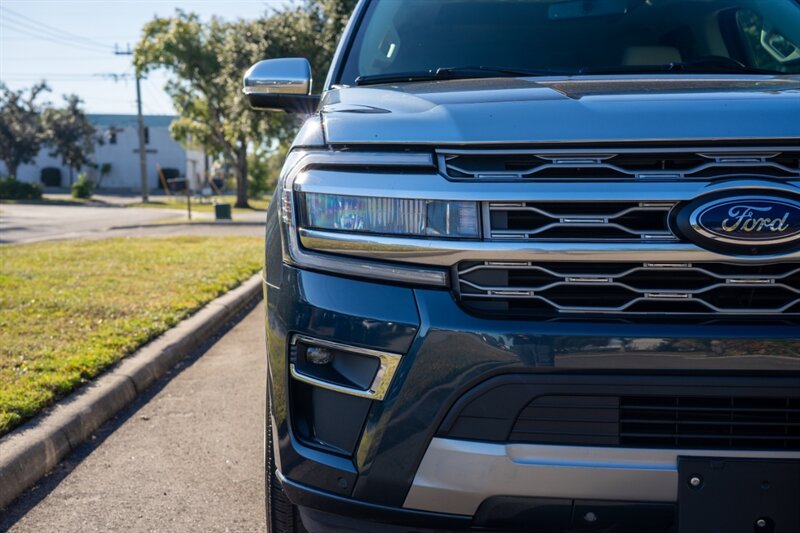 2024 Ford Expedition MAX Platinum - Photo 11 - Sarasota, FL 34243