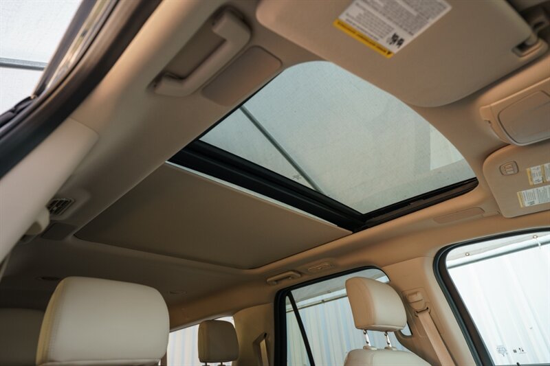 2024 Ford Expedition MAX Platinum - Photo 37 - Sarasota, FL 34243