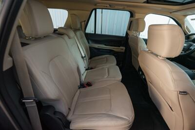 2024 Ford Expedition MAX Platinum - Photo 33 - Sarasota, FL 34243