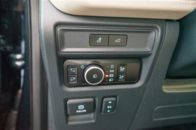 2024 Ford Expedition MAX Platinum - Photo 39 - Sarasota, FL 34243