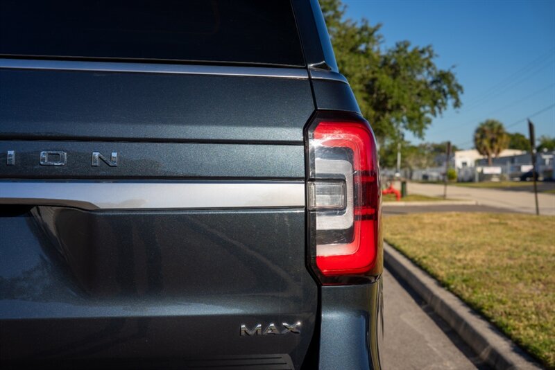 2024 Ford Expedition MAX Platinum - Photo 13 - Sarasota, FL 34243