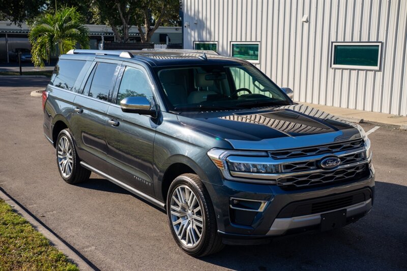 2024 Ford Expedition MAX Platinum - Photo 12 - Sarasota, FL 34243
