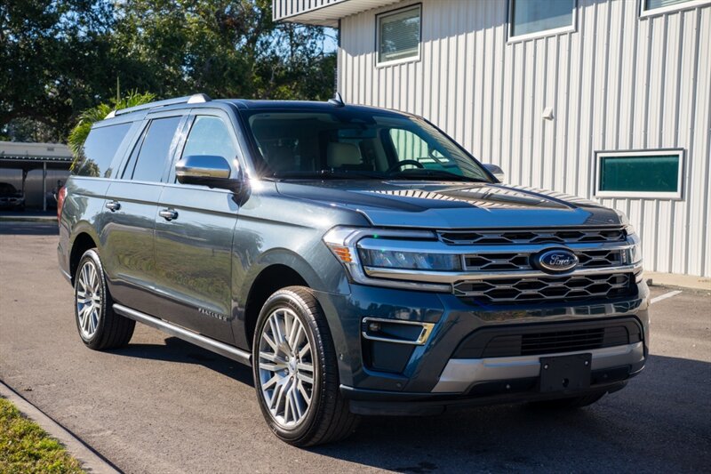 2024 Ford Expedition MAX Platinum - Photo 3 - Sarasota, FL 34243