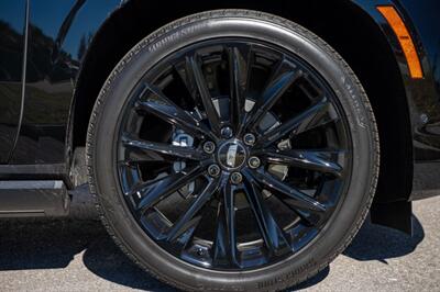 2026 Cadillac Escalade Platinum Sport   - Photo 13 - Sarasota, FL 34243