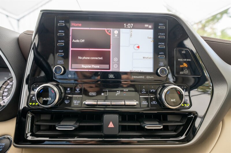 2022 Toyota Highlander Limited   - Photo 43 - Sarasota, FL 34243