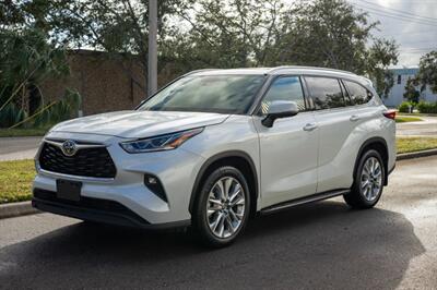 2022 Toyota Highlander Limited   - Photo 9 - Sarasota, FL 34243