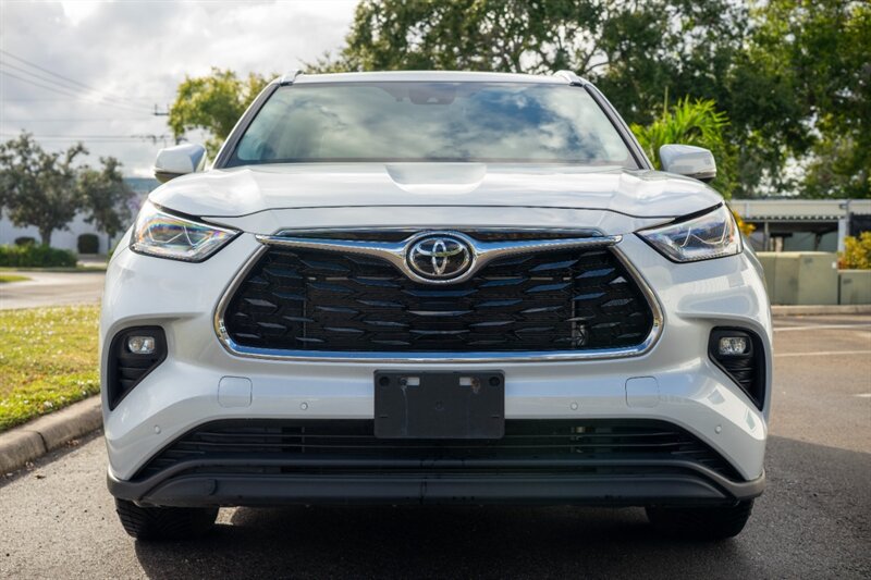 2022 Toyota Highlander Limited   - Photo 13 - Sarasota, FL 34243