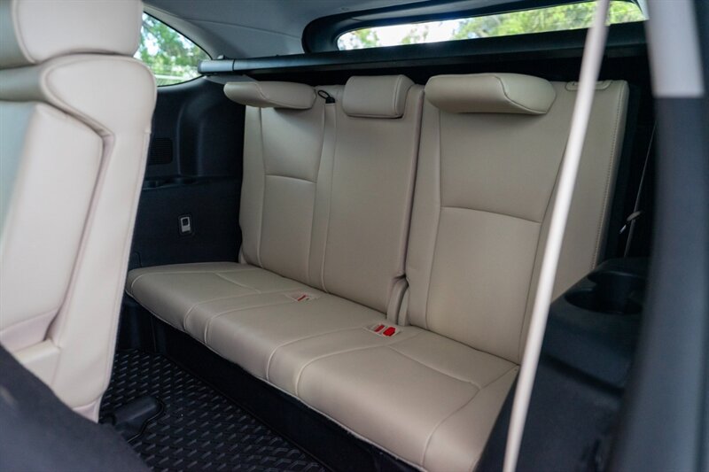 2022 Toyota Highlander Limited   - Photo 26 - Sarasota, FL 34243